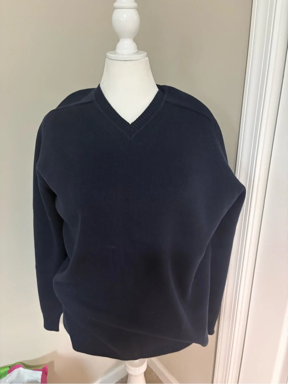 GAP Men's Dark Navy V-Neck Cotton Sweater